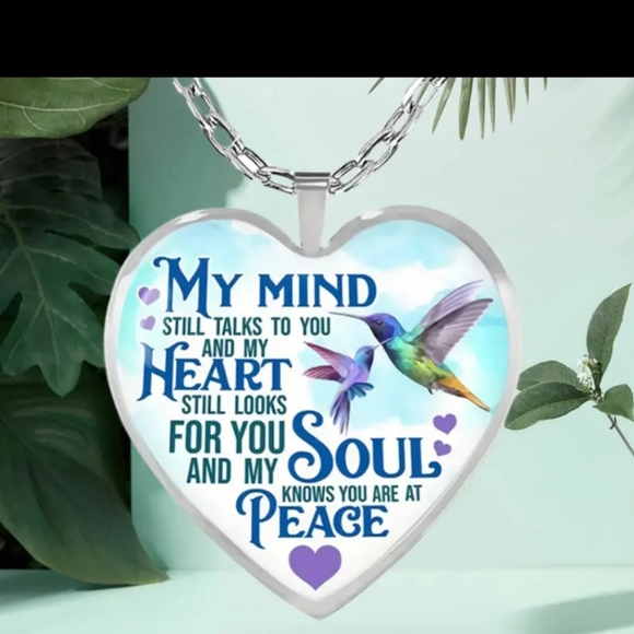 Various Hummingbird necklaces. 24 EACH. Please ask if your choice is available - Picture 16 of 16